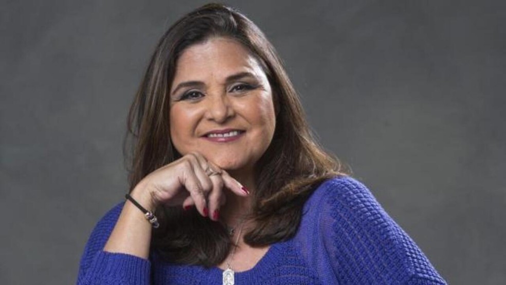 Elizangela confirma que não tomou vacina contra Covid e segue fazendo uso de oxigênio em casa