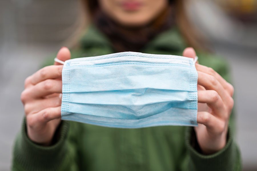 Pai é acusado de passar Covid propositalmente para filha no Mato Grosso do Sul