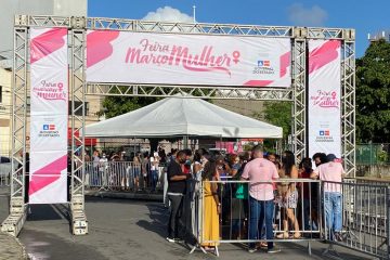 Mulheres atendidas na Feira da Mulher em Salvador recebem mais de quatro mil óculos