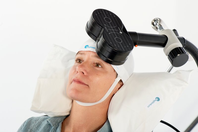 Pesquisa sobre depressão recebe voluntários para tratamento com estimulação magnética