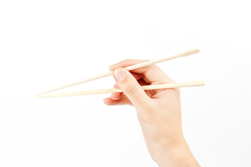 Cientistas criam hashi que muda sabor dos alimentos para reduzir sódio