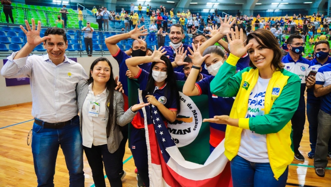 Primeira-dama participa de abertura das surdolimpíadas