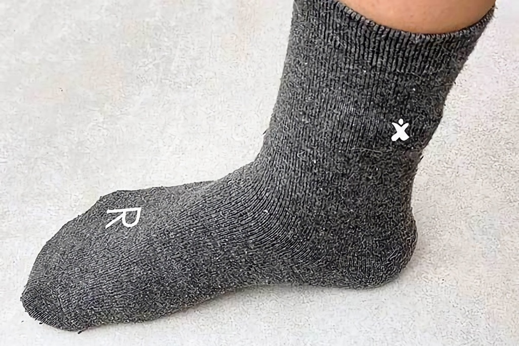 Meia “inteligente” que prevê ataque de estresse em pessoas com demência e autismo