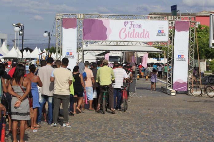 Feira Cidadã oferece serviços de saúde e cidadania para moradores de Ibotirama