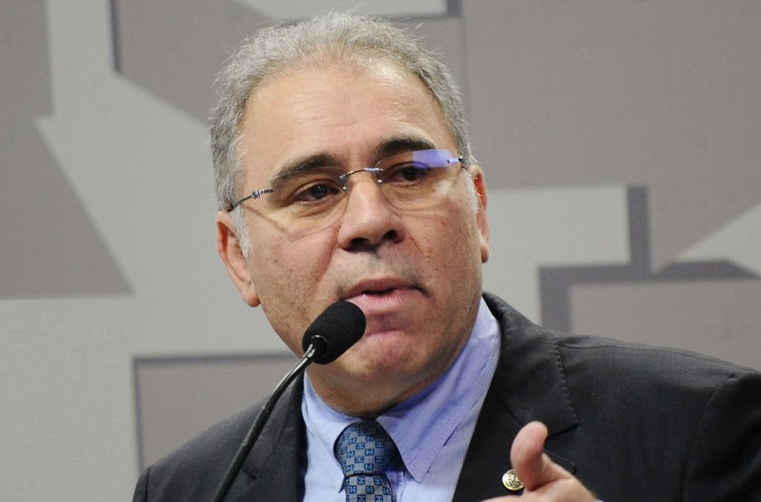 Queiroga diz que vacinação contra Covid deve ser anual para idosos e profissionais da saúde