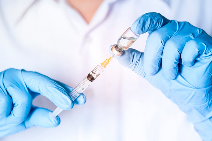 OMS recomenda segunda dose de reforço contra Covid para grupos mais vulneráveis