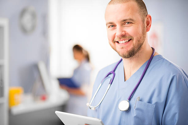 Sancionada lei que estabelece o piso salarial nacional dos profissionais de enfermagem