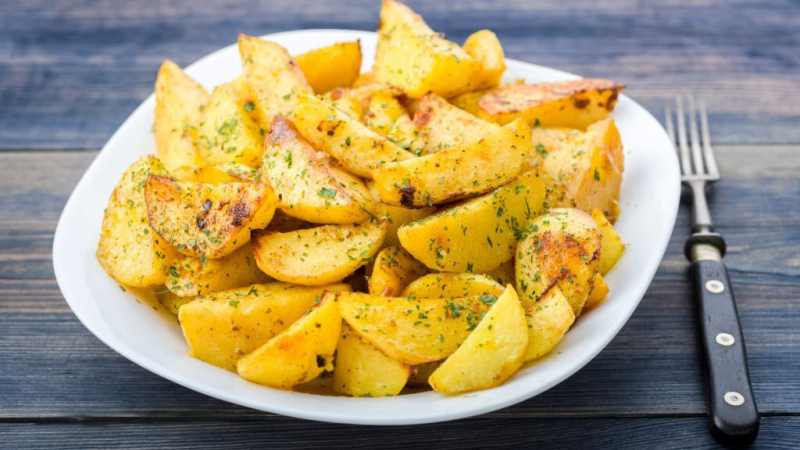 Raízes e tubérculos devem ser preferencialmente cozidos ou assados, afirma especialista