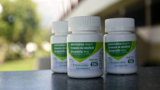 Previsão de corte no MS de R$ 407 milhões gera temor de falta de remédio para HIV