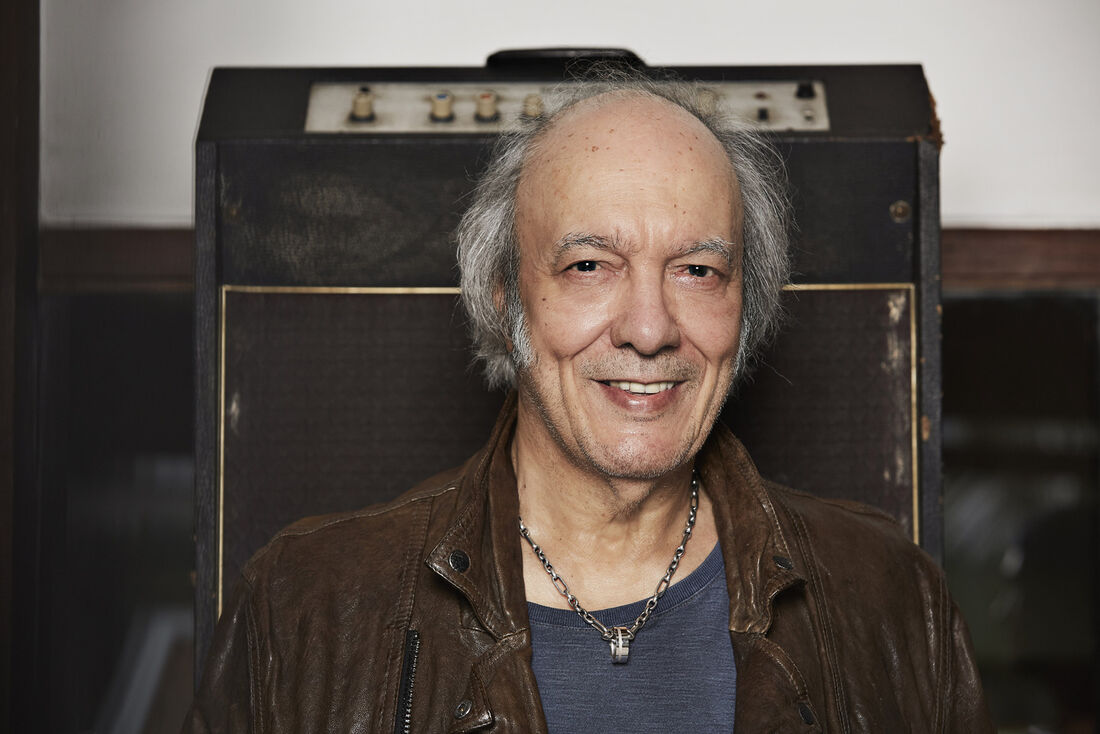 Cantor Erasmo Carlos recebe alta e brinca: “Ressuscitei no Dia de Finados”