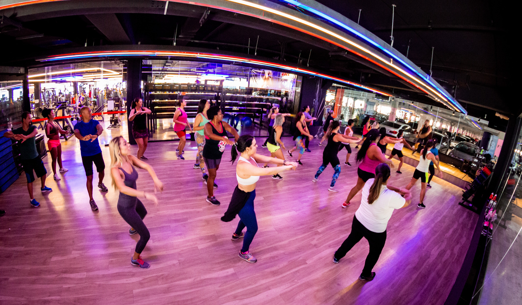Para entrar em forma para o Carnaval, especialistas dão dicas de alimentação e treino