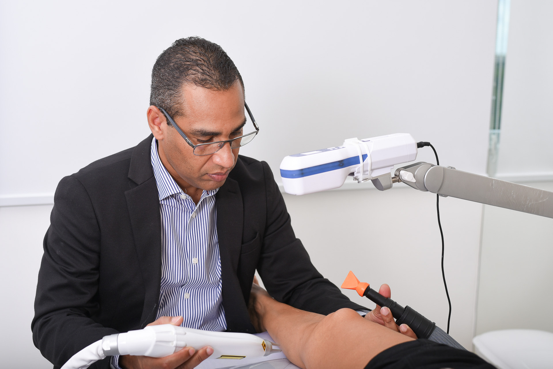 Tratamento a laser possibilita pernas mais lisas e sem varizes