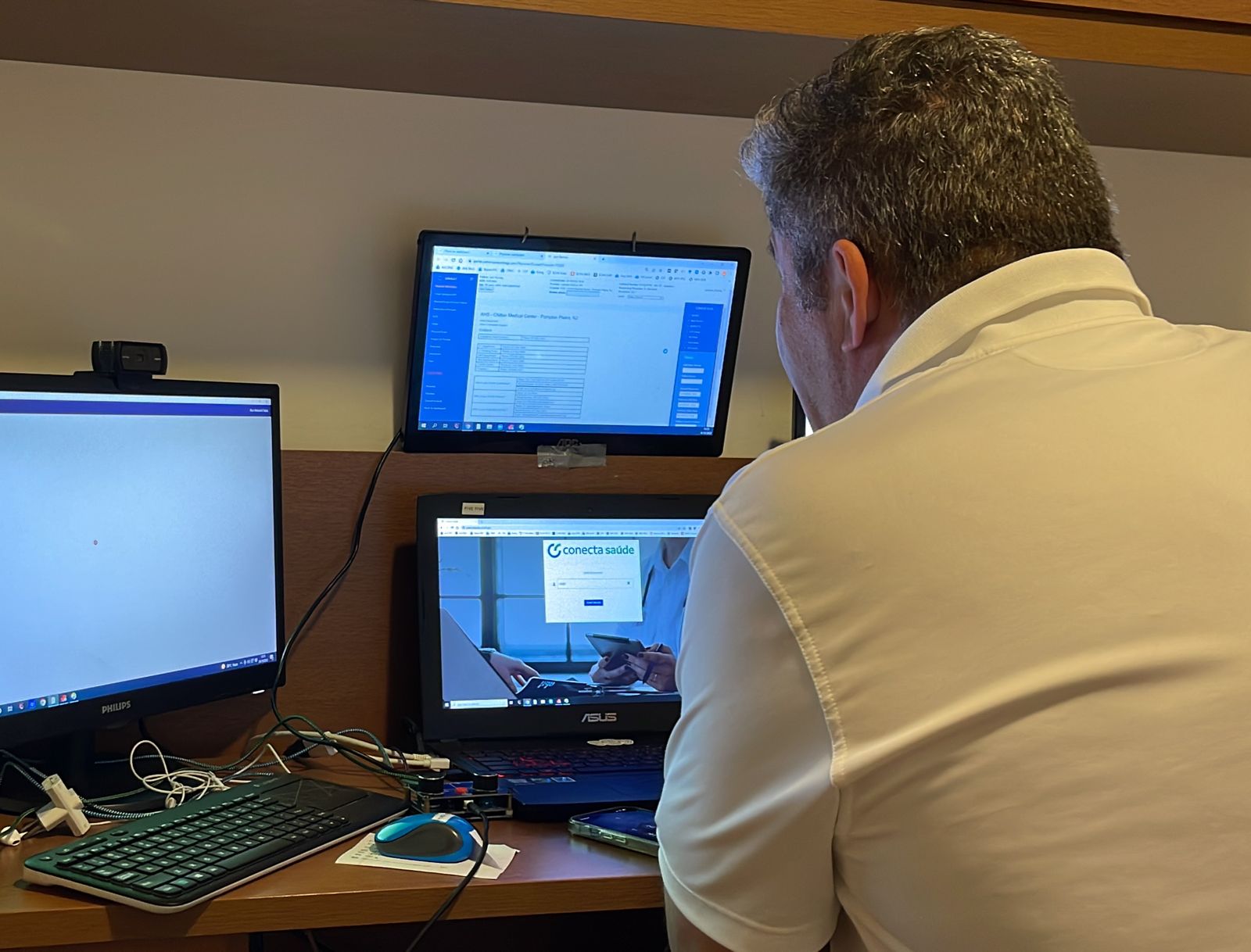 Plataforma de telemedicina realiza 1º atendimento para deficientes auditivos do país