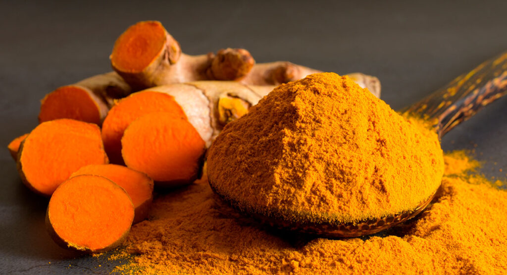 Açafrão pode ajudar no tratamento de indigestão, aponta pesquisa